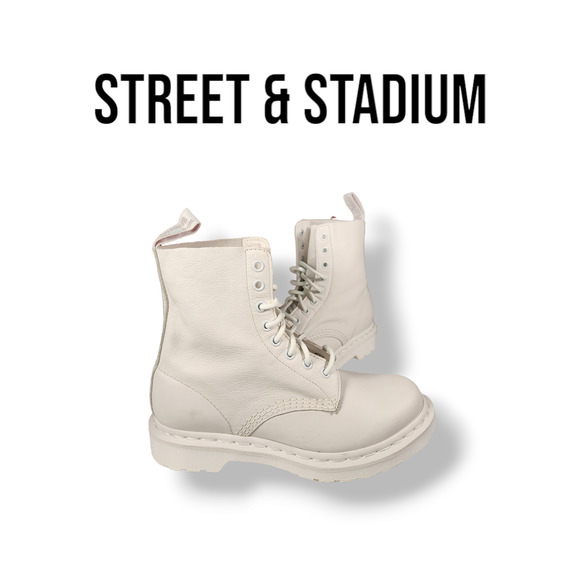 Women's Dr Martens Pascal Mono Boot size 7